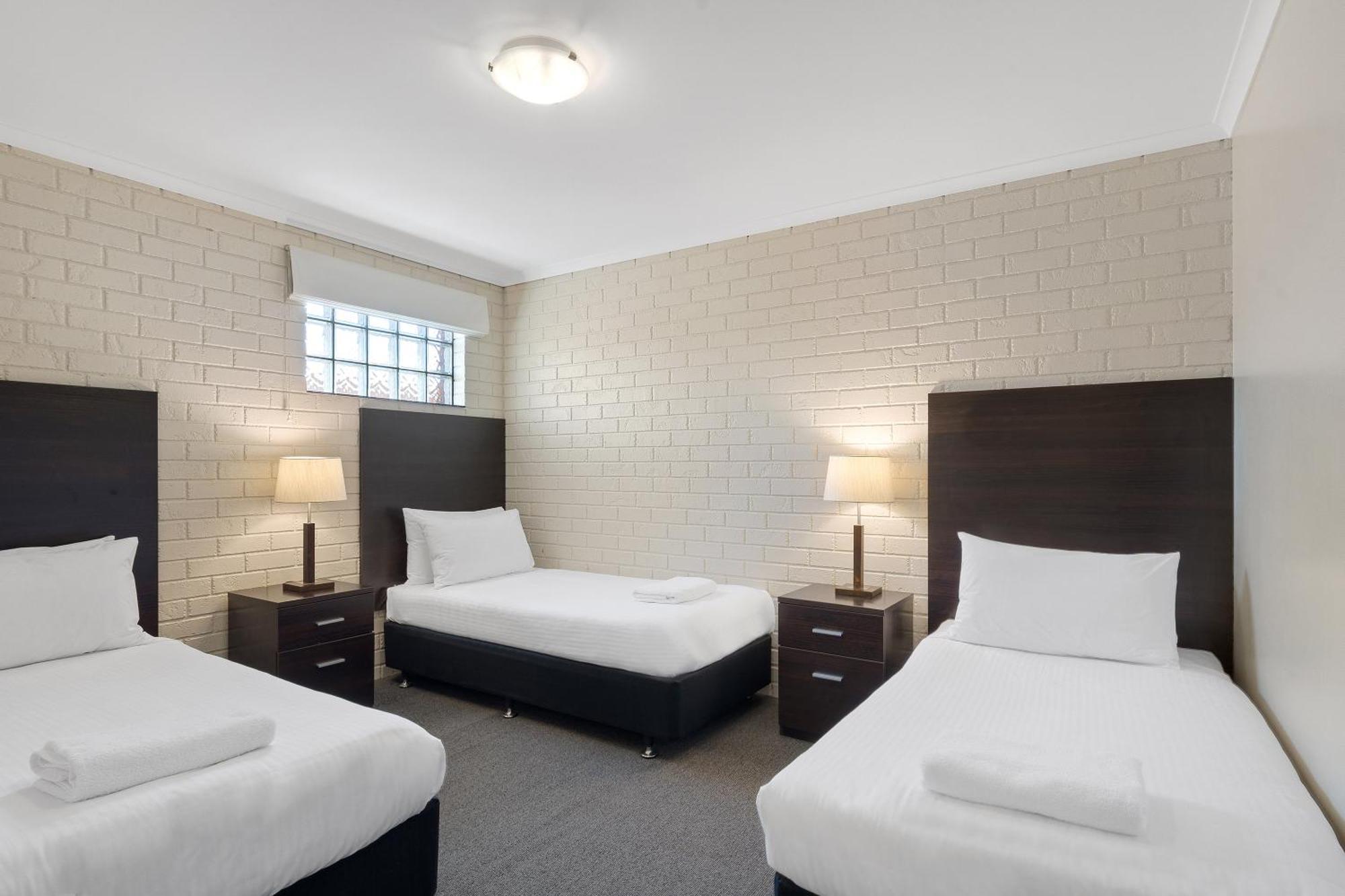 Burke And Wills Motor Inn Суон Хил Стая снимка