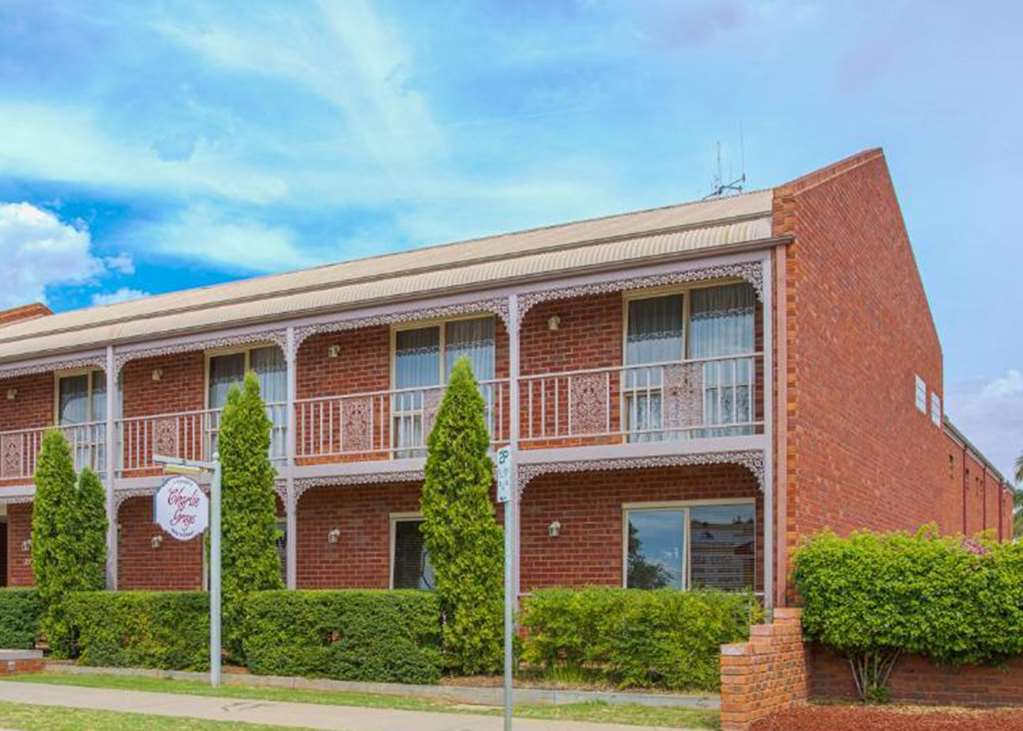Burke And Wills Motor Inn Суон Хил Екстериор снимка
